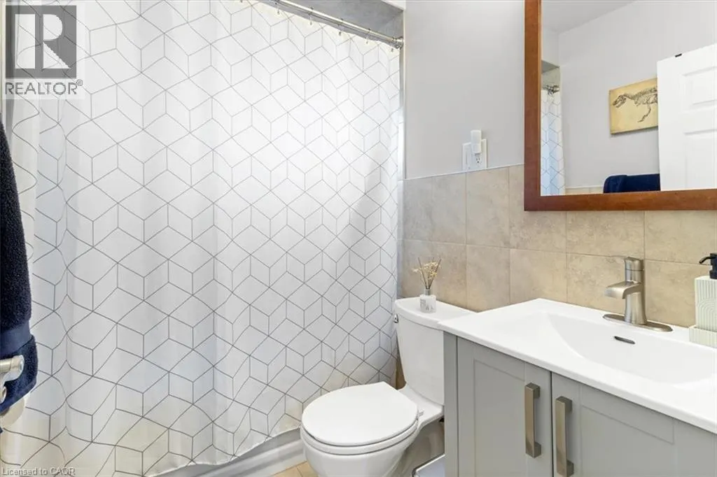 161 HOOVER Crescent Unit# MAIN, #MAIN