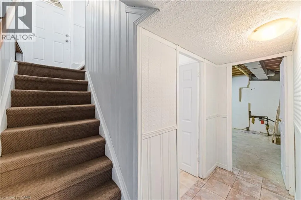111 BOSTON Crescent