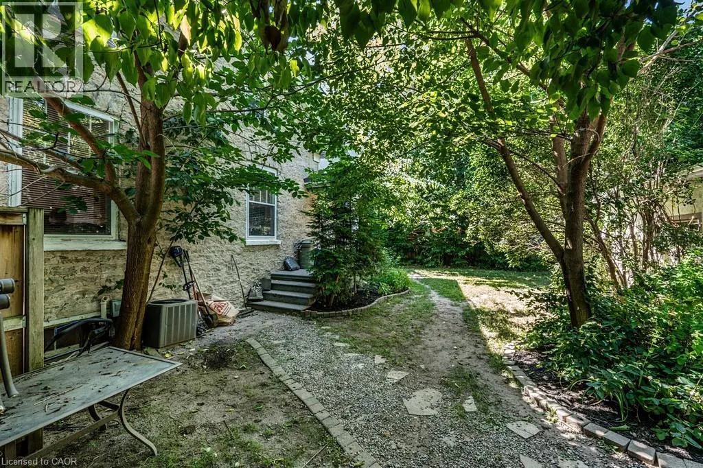 146 WESTMINSTER Drive S