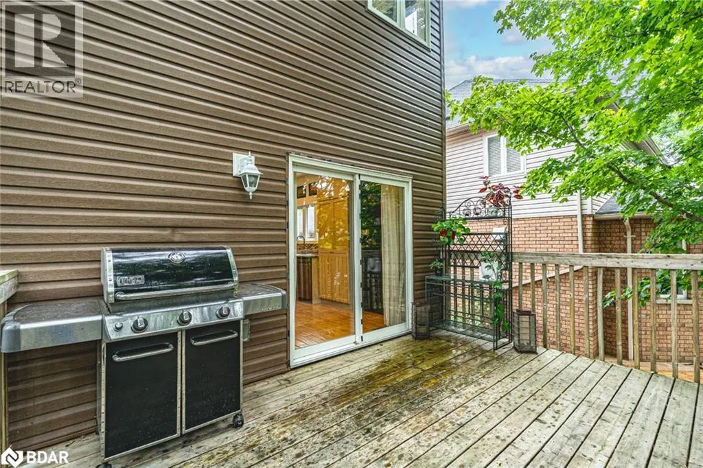 11 OAKMONT Avenue