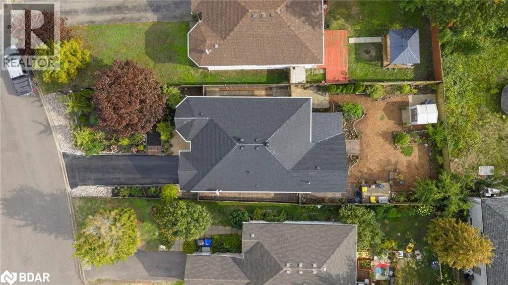 204 DYER Drive