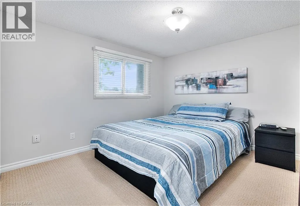 27 WHEATFIELD Crescent