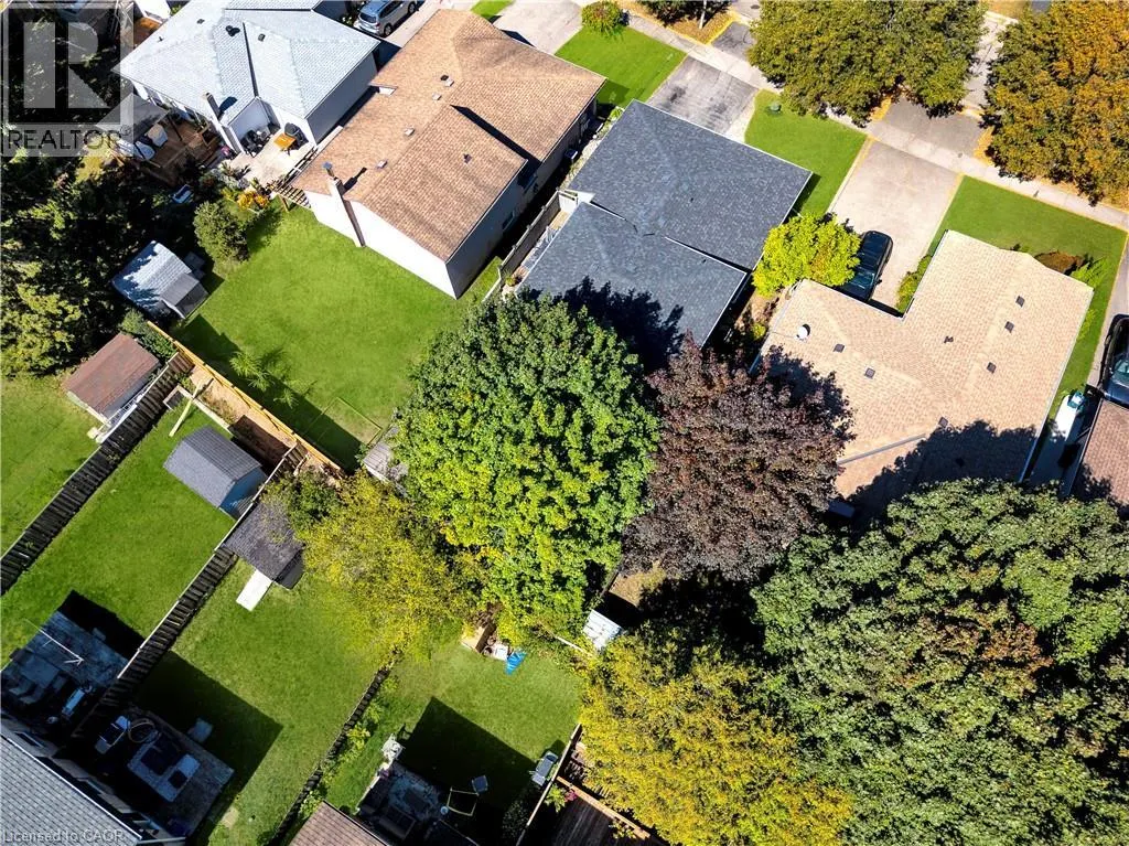 27 WHEATFIELD Crescent