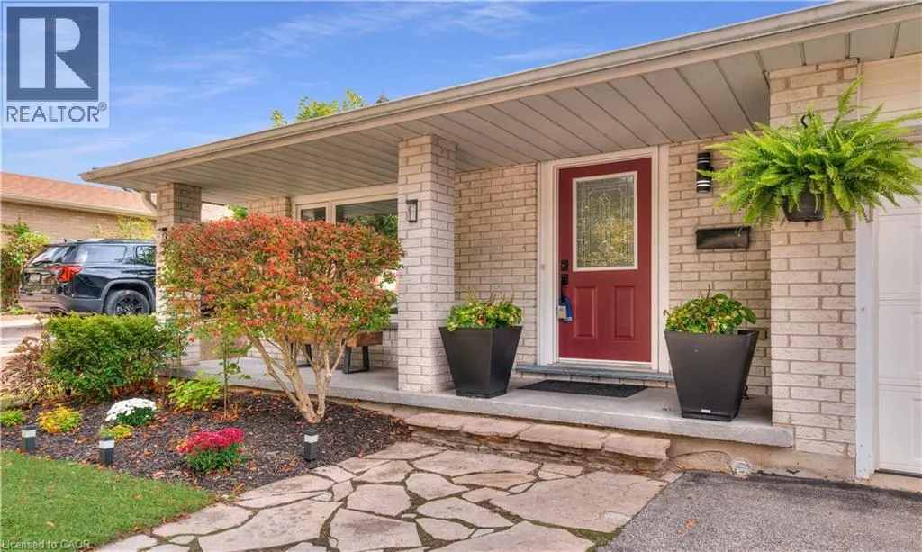 27 WHEATFIELD Crescent