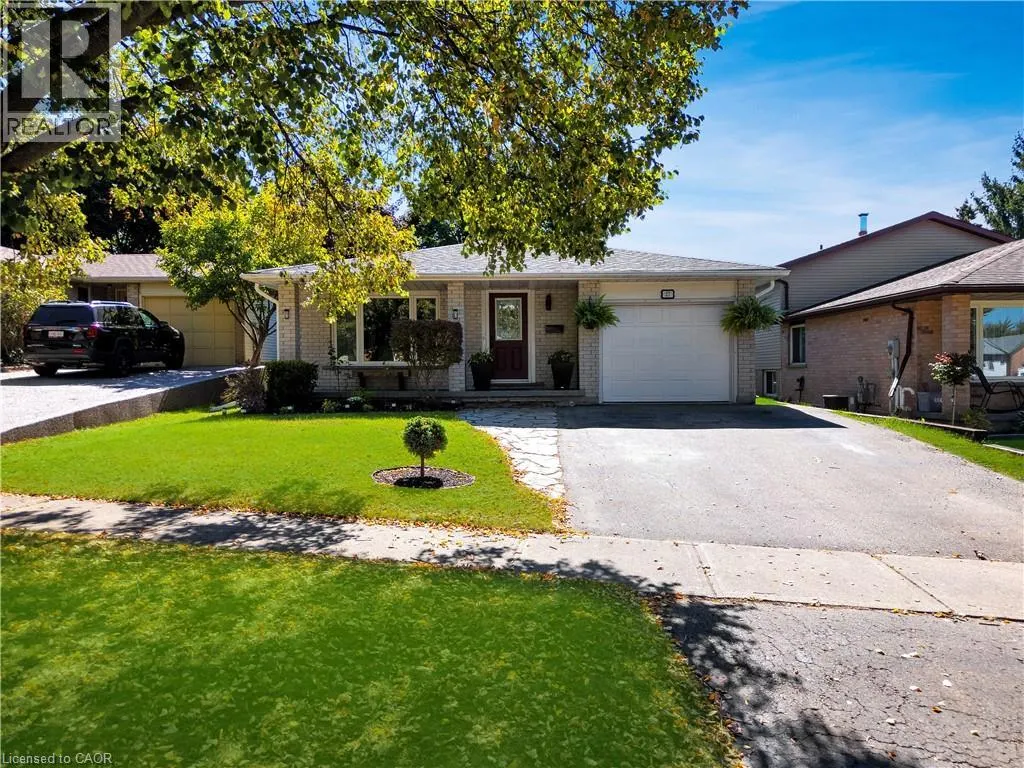 27 WHEATFIELD Crescent