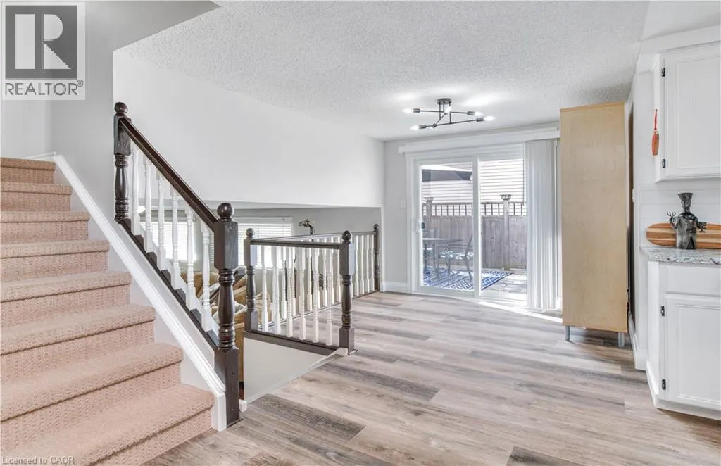 27 WHEATFIELD Crescent