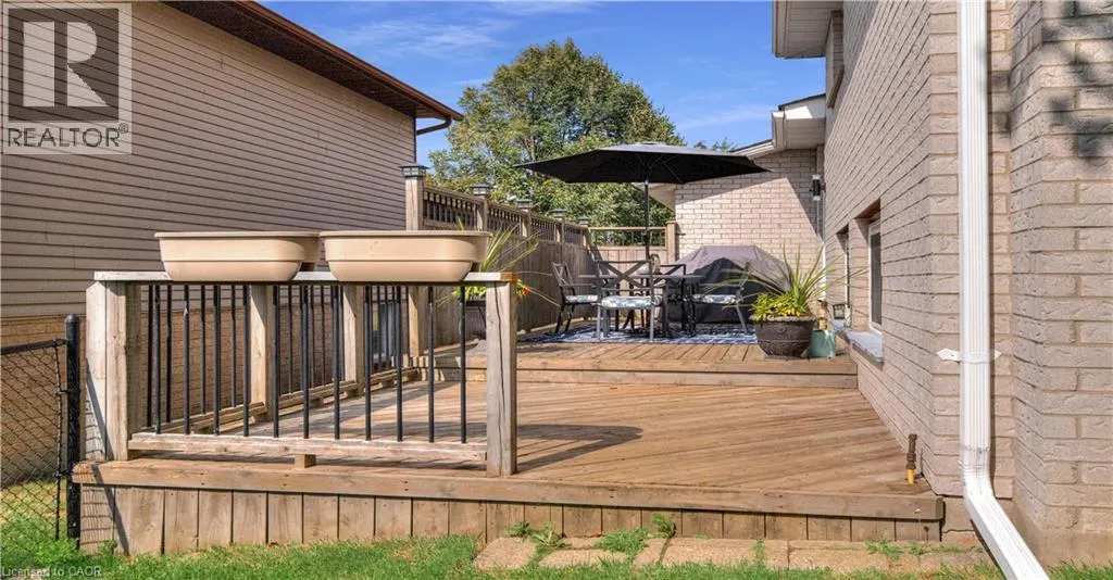 27 WHEATFIELD Crescent