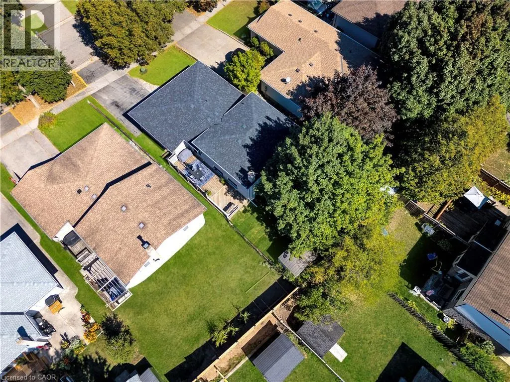 27 WHEATFIELD Crescent