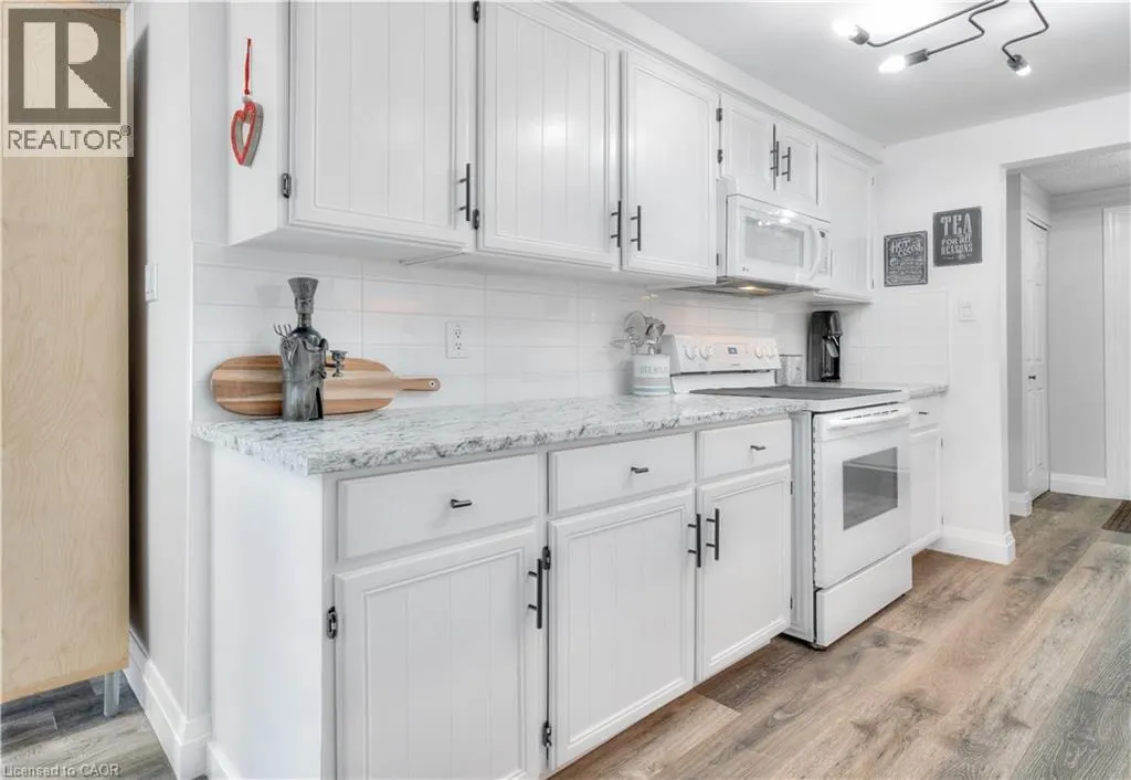 27 WHEATFIELD Crescent