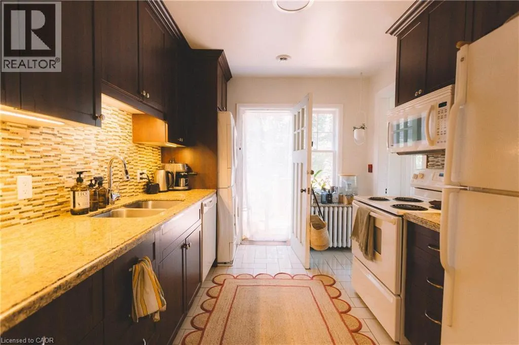 272 PARK Street S Unit# 2, #2