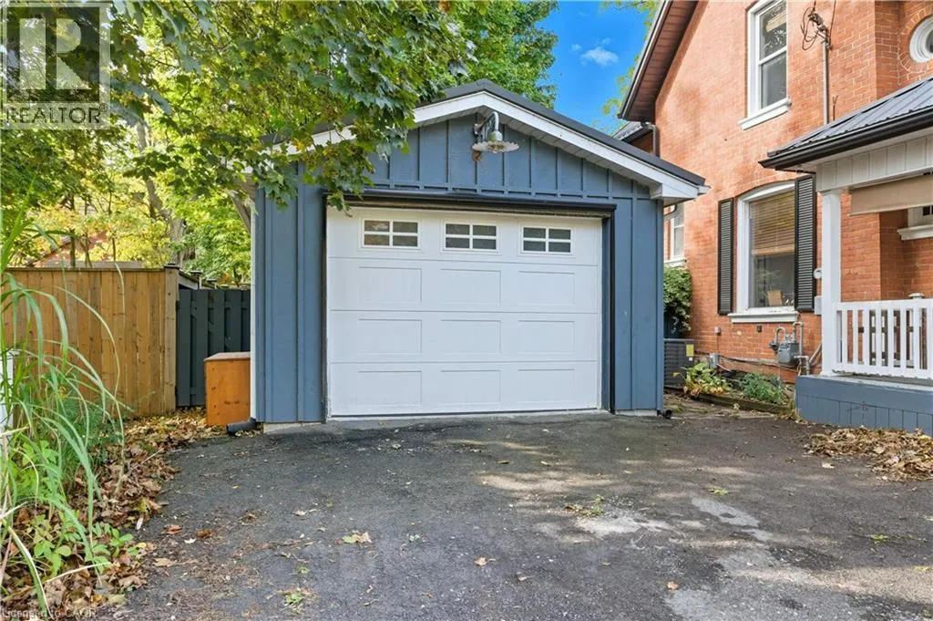 21 ORKNEY Street W