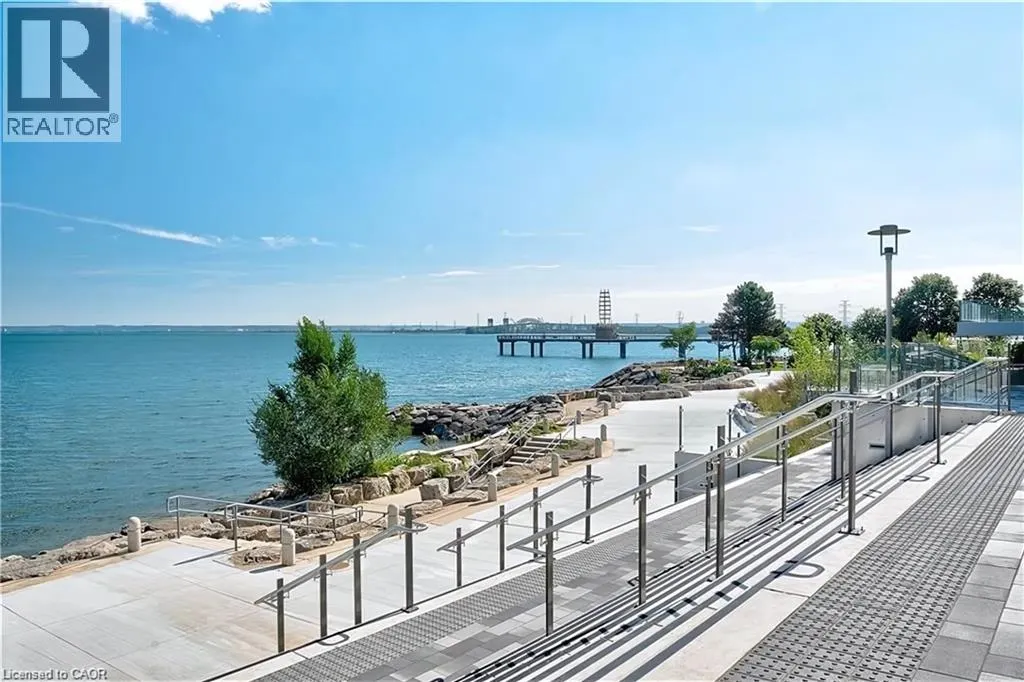 2060 LAKESHORE Road Unit# 304, #304