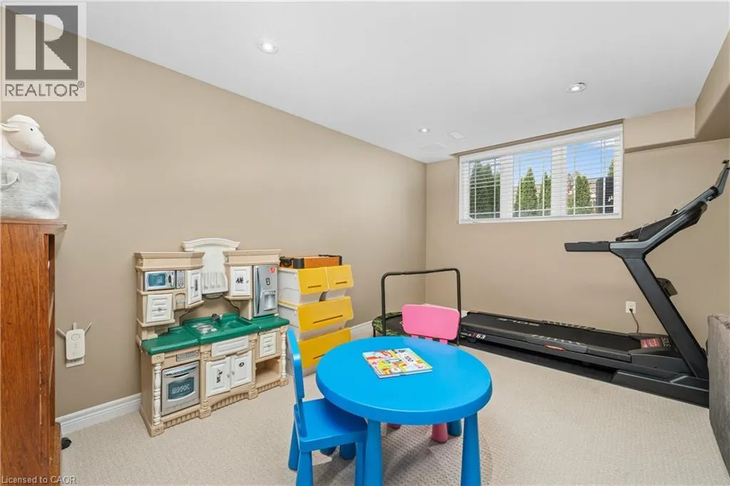 6 CHESTNUT Drive Unit# 16, #16