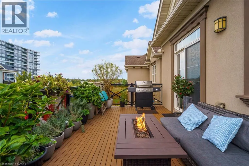 272 GEORGIAN Drive Unit# 306, #306