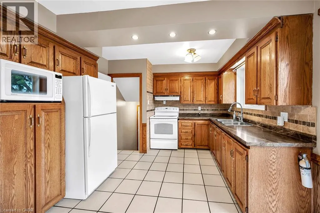 85 EAST 45TH Street