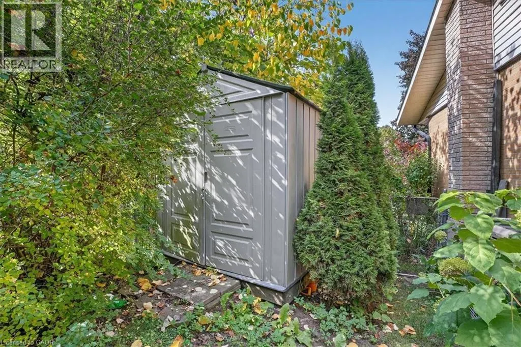 12 GLENDALE Place