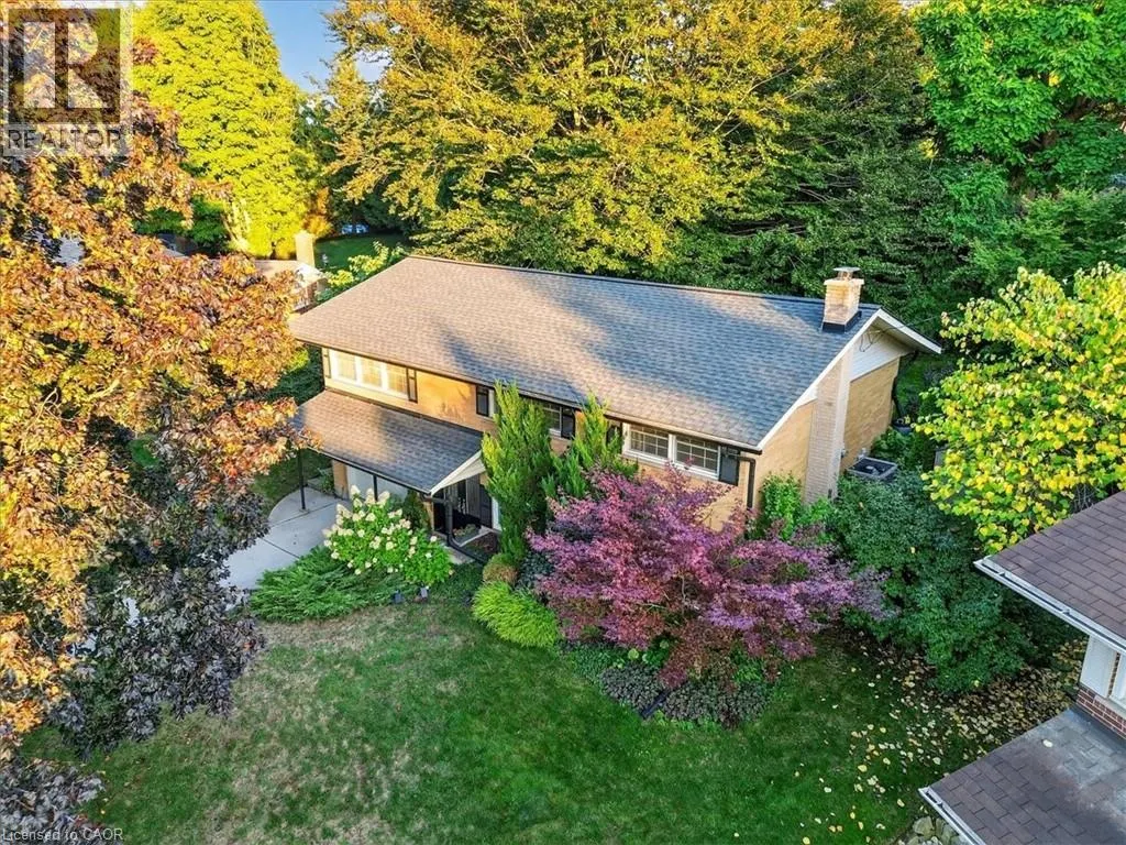 12 GLENDALE Place