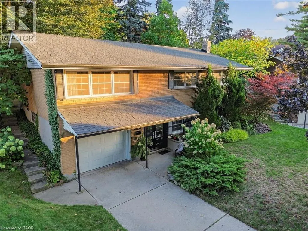 12 GLENDALE Place