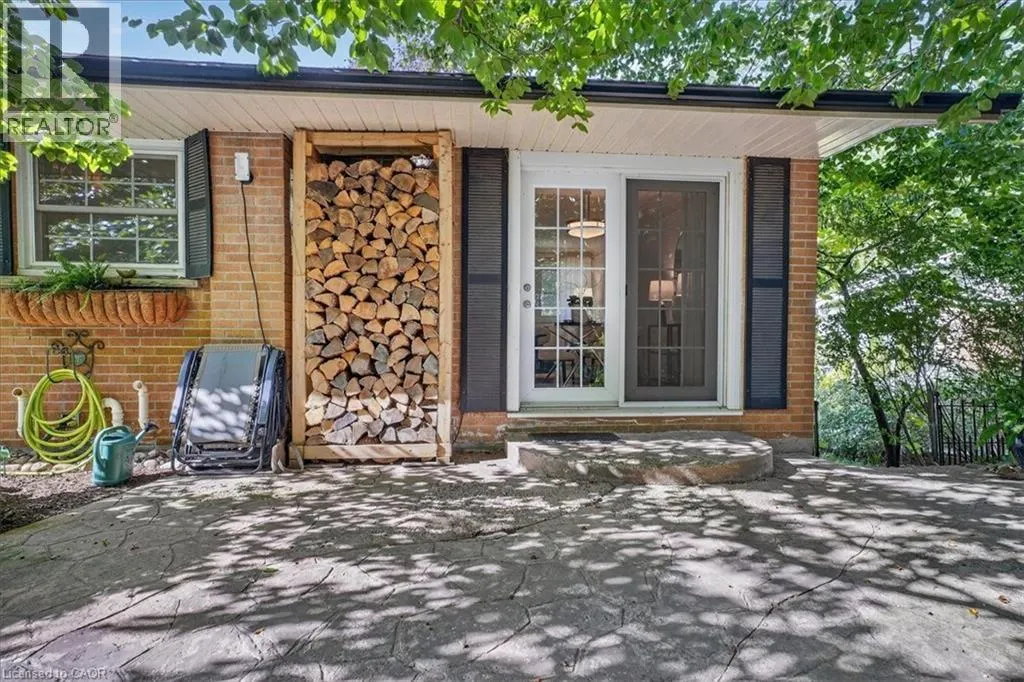 12 GLENDALE Place