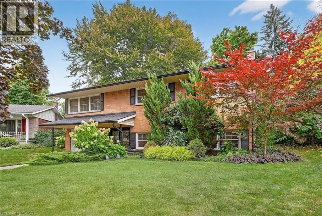 12 GLENDALE Place