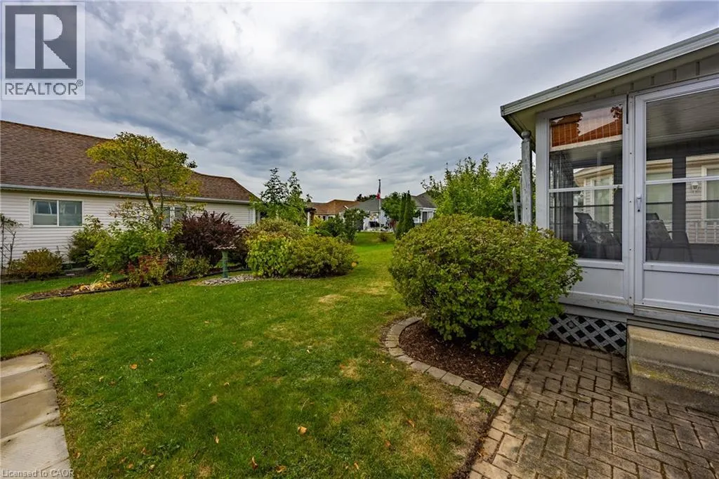 4 WALSINGHAM Drive