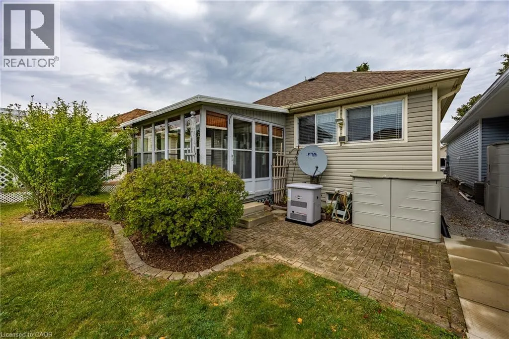 4 WALSINGHAM Drive
