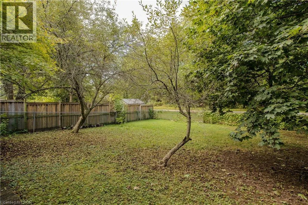 702 FRANCIS Road