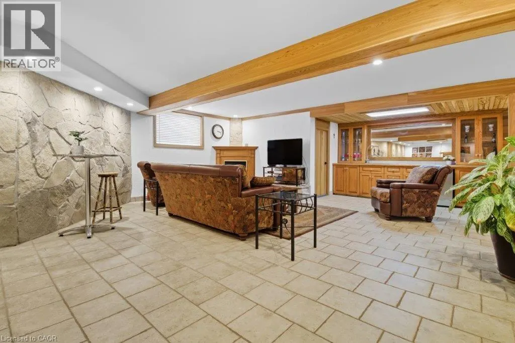 2493 MEADOW Court