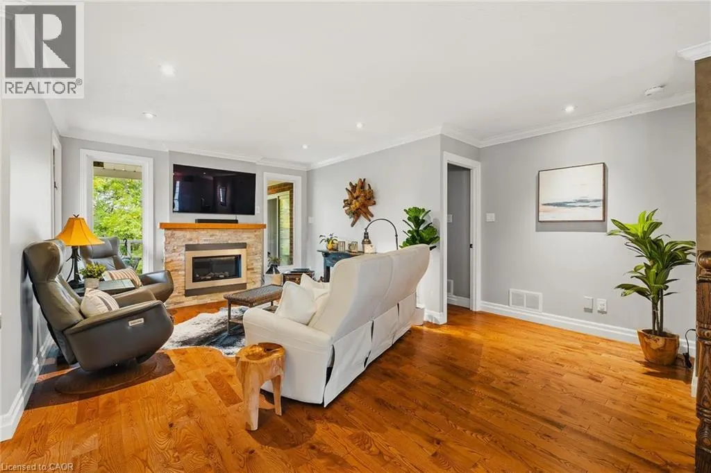 343 GEORGE Street N Unit# 1, #1