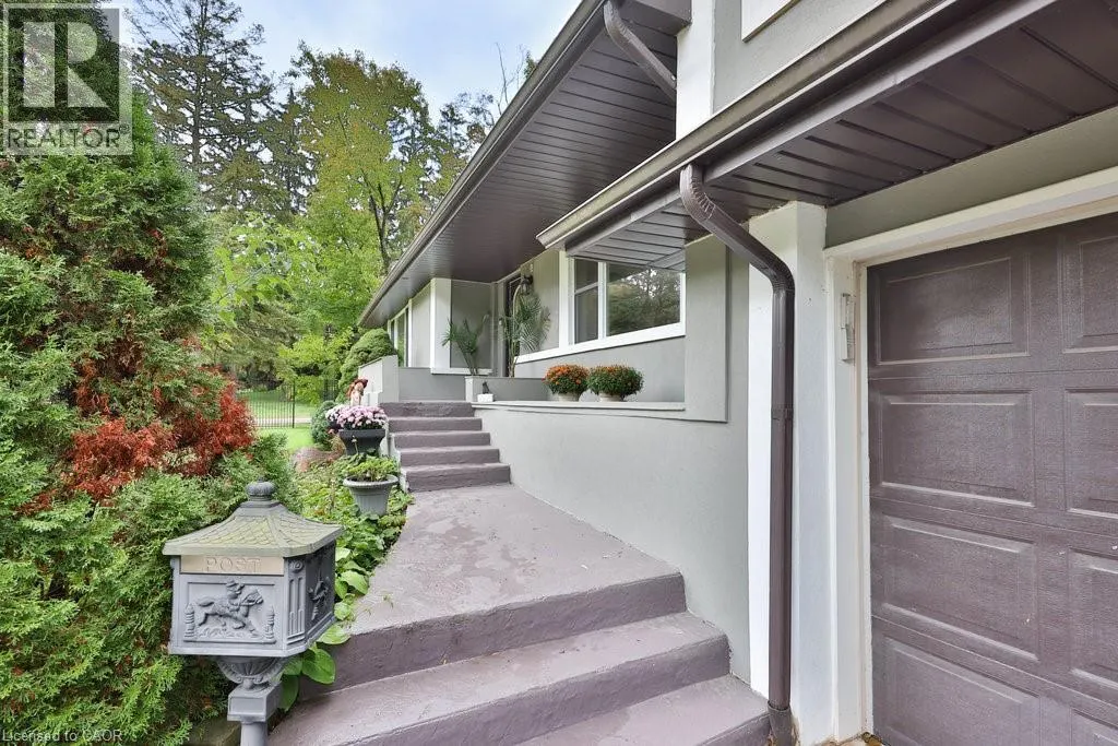 112 SULPHUR SPRINGS Road