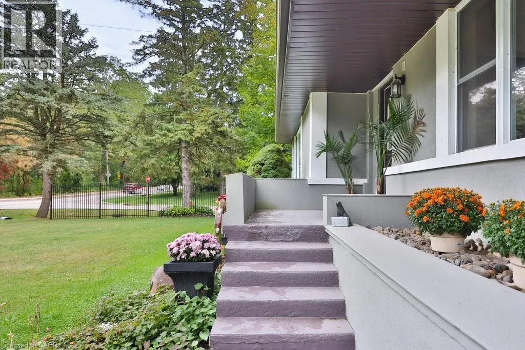 112 SULPHUR SPRINGS Road