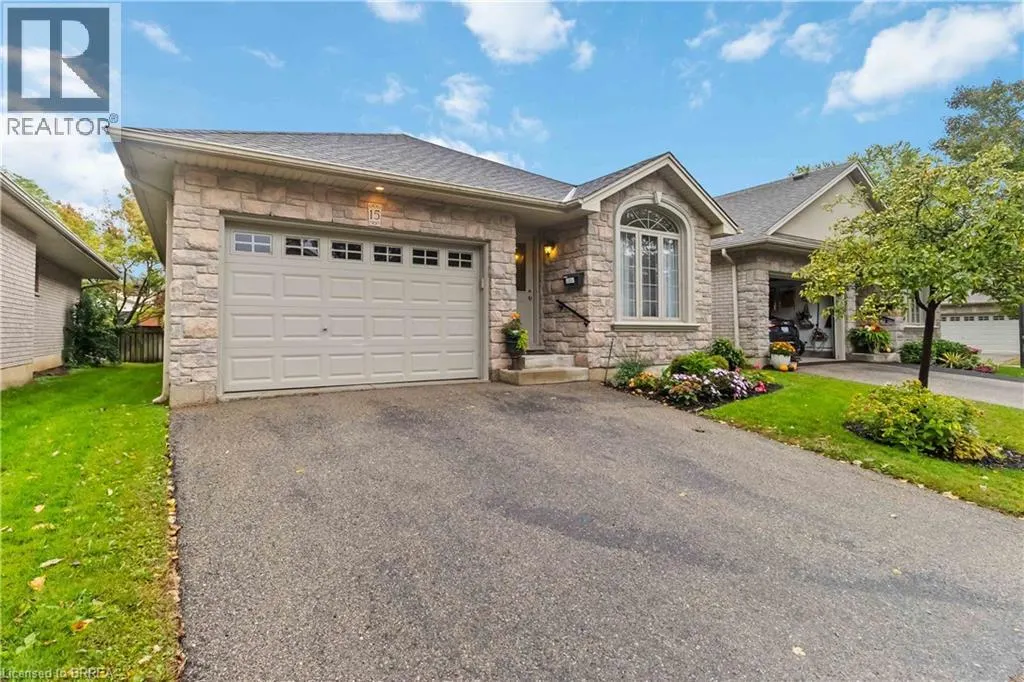 54 GLENWOOD Drive Unit# 15, #15