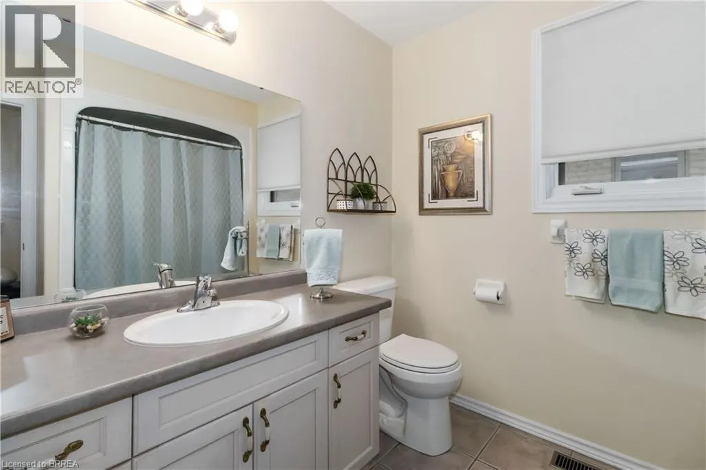 54 GLENWOOD Drive Unit# 15, #15