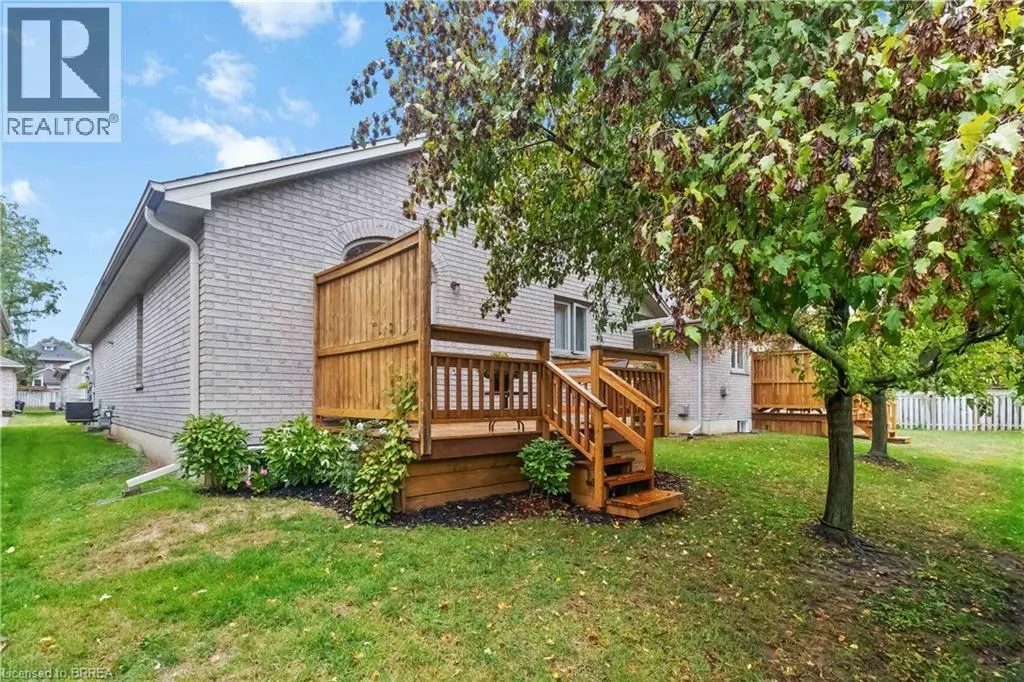 54 GLENWOOD Drive Unit# 15, #15
