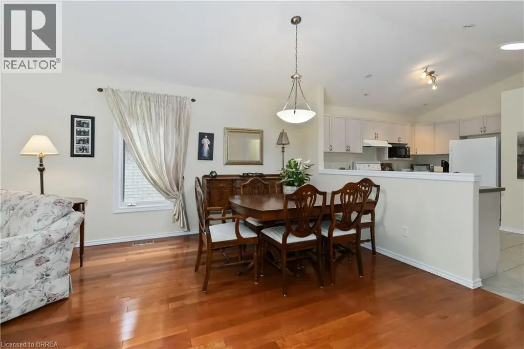 54 GLENWOOD Drive Unit# 15, #15