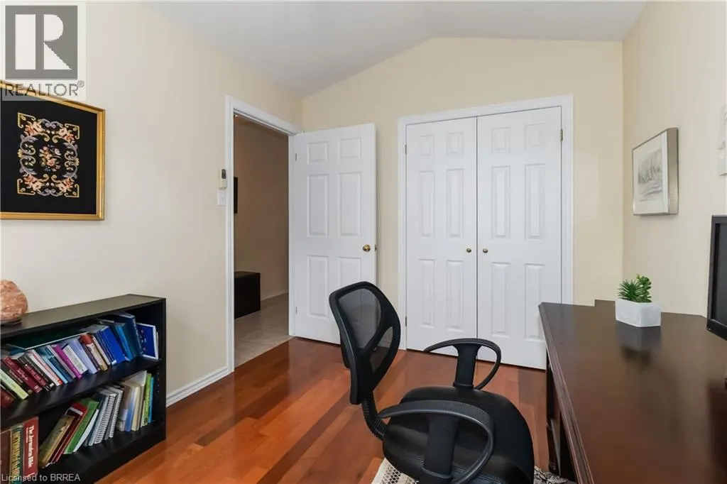 54 GLENWOOD Drive Unit# 15, #15