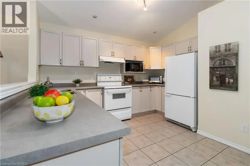 54 GLENWOOD Drive Unit# 15, #15