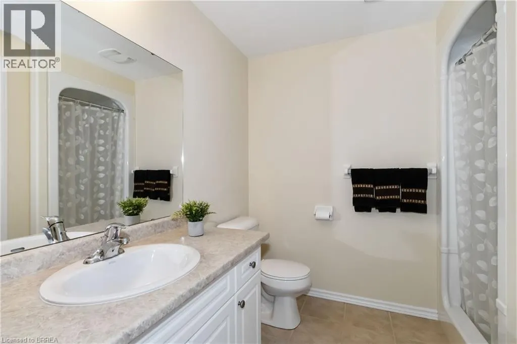 54 GLENWOOD Drive Unit# 15, #15