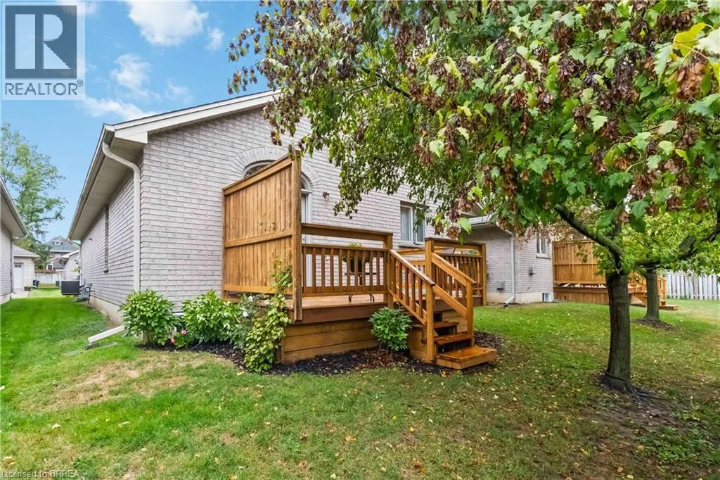 54 GLENWOOD Drive Unit# 15, #15
