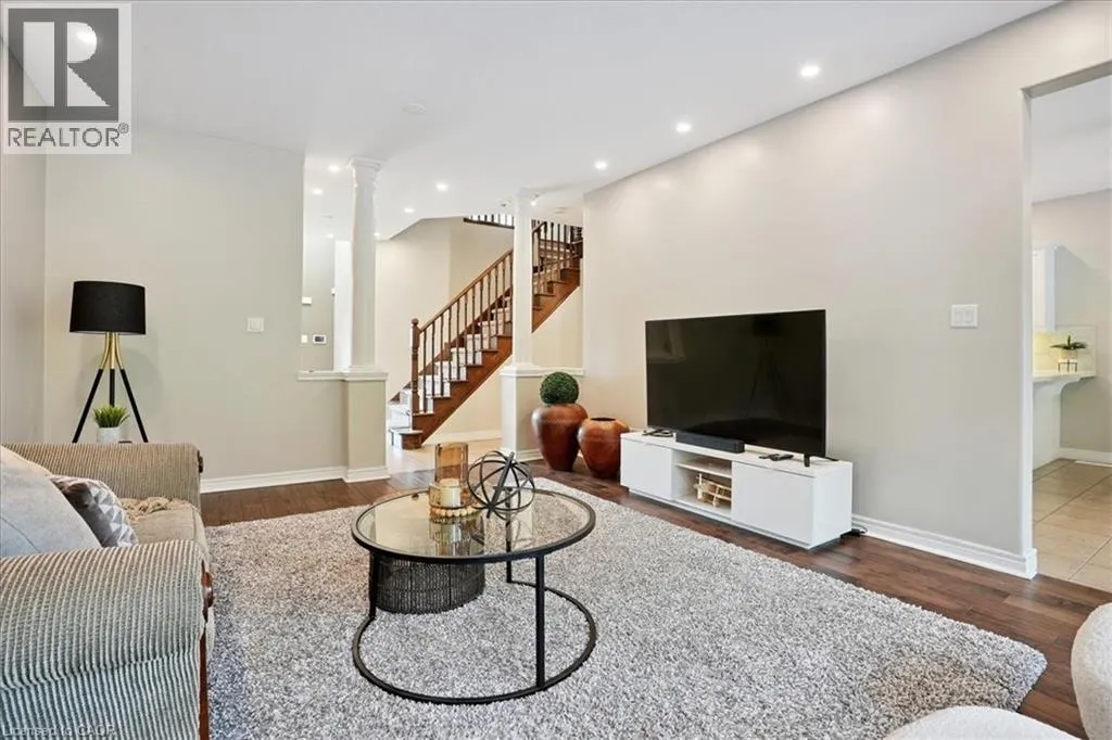 95 HEMLOCK Way