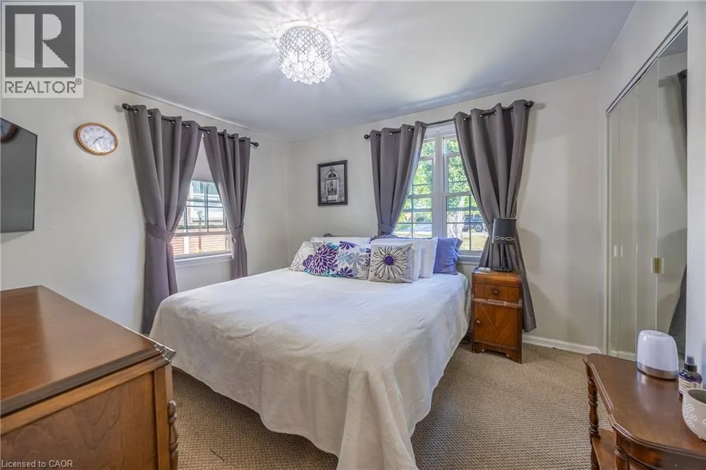 30 GIBSON Drive