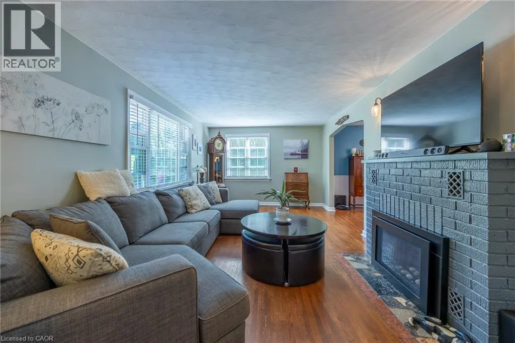 30 GIBSON Drive