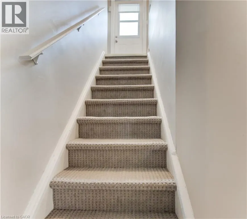 119 KINGSWOOD Drive