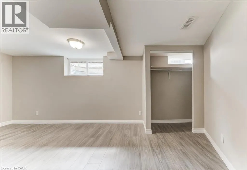 119 KINGSWOOD Drive