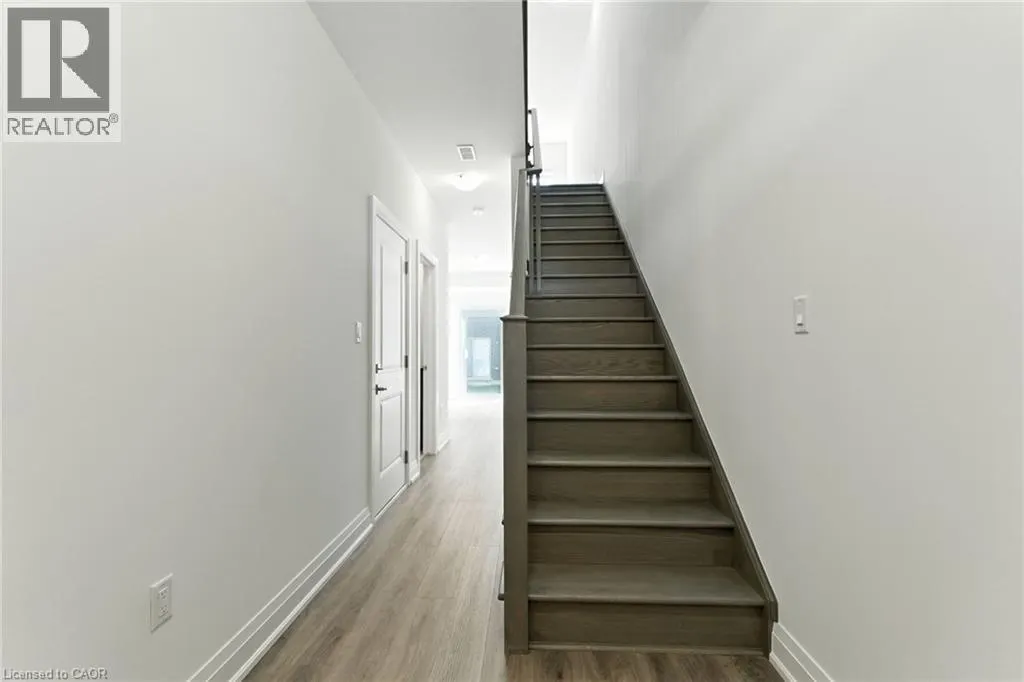 4 CLEAR VALLEY Lane