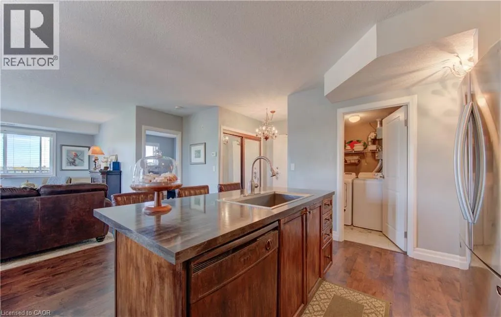 345 BRIARMEADOW Drive Unit# 402, #402