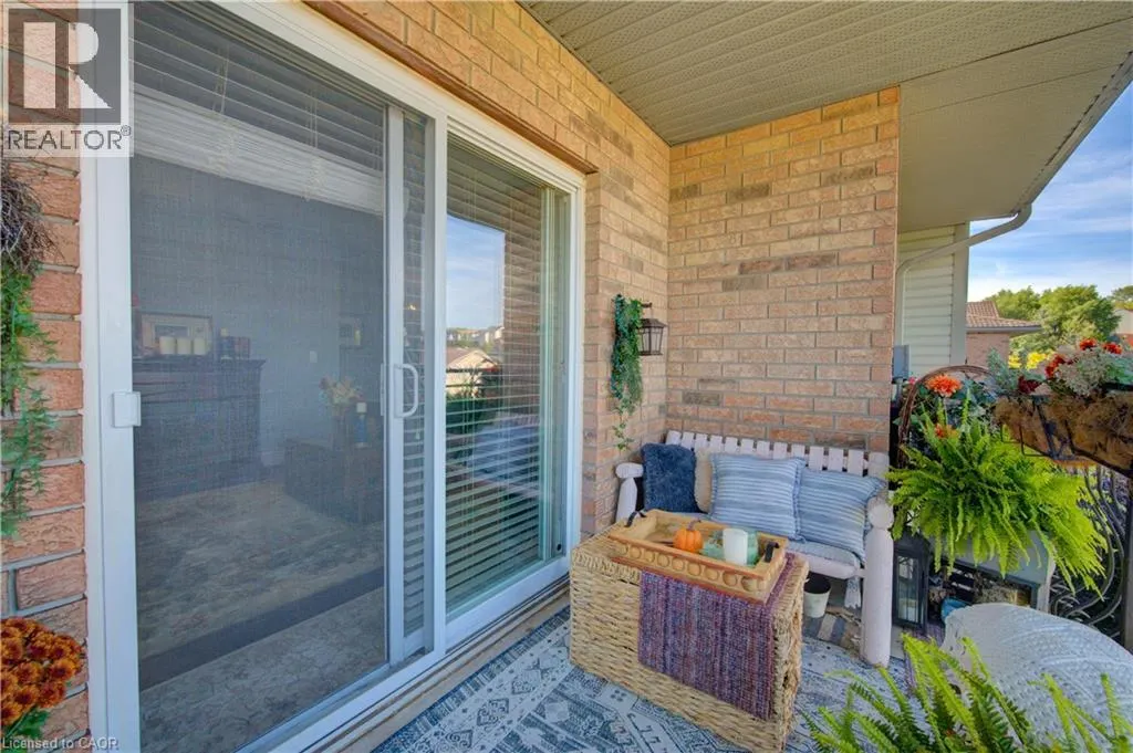 345 BRIARMEADOW Drive Unit# 402, #402