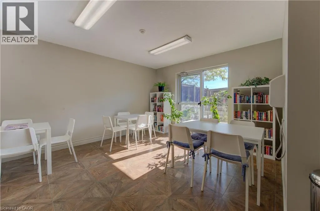 345 BRIARMEADOW Drive Unit# 402, #402