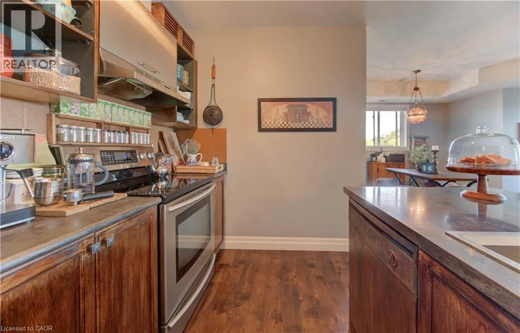 345 BRIARMEADOW Drive Unit# 402, #402