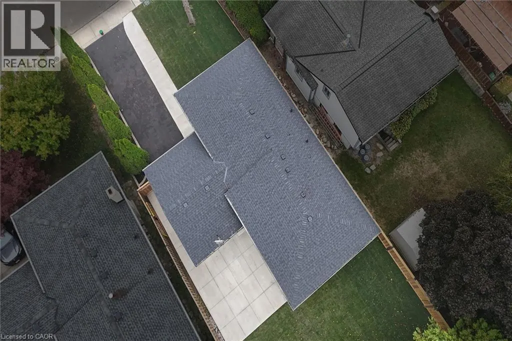 121 APPLEFORD Road